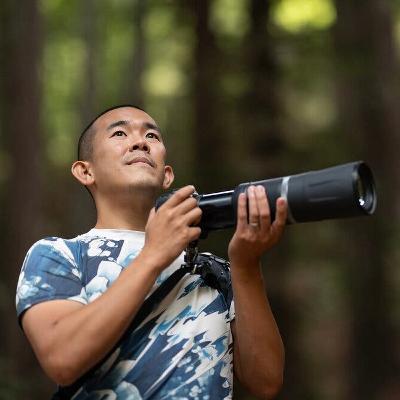 Sniffs, scratches, sights and sounds: Ed Yong on how animals sense the world Sniffs, scratches, sights and sounds: Ed Yong on how animals sense the world