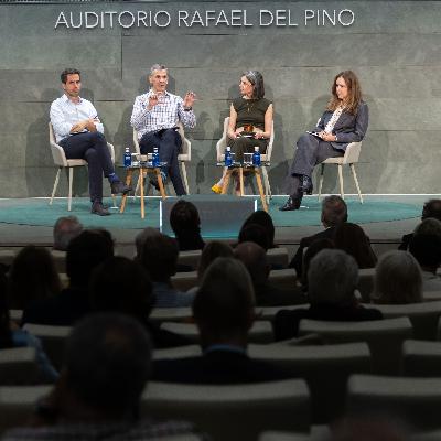 Diálogo entre Emilio J. Castilla, Pablo Rivas, María Teresa Pulido y Patricia Gabaldón (moderadora) Diálogo entre Emilio J. Castilla, Pablo Rivas, María Teresa Pulido y Patricia Gabaldón (moderadora)
