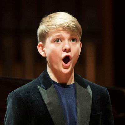 Da sangstjernen kom i stemmeskiftet Da sangstjernen kom i stemmeskiftet