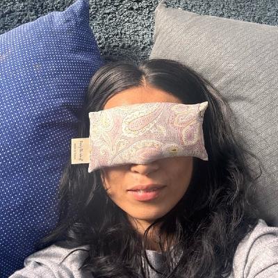 目を閉じて、世界と距離をとる準備ーeye bag storyー 目を閉じて、世界と距離をとる準備ーeye bag storyー
