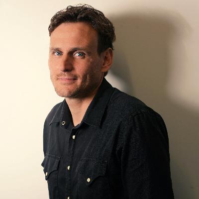 The Thin Green Line: Exploring Challenges in Sustainability Communications - with Mike Rhydderch