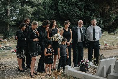 Ep.191 - Why don't we go to family funerals anymore? Ep.191 - Why don't we go to family funerals anymore?