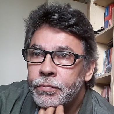 Osvaldo Bertolino - O outro lado da notícia