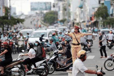 Bản tin trưa 10/11: Hà Nội làm sạch dữ liệu 8 triệu xe, kê khai qua iHanoi Bản tin trưa 10/11: Hà Nội làm sạch dữ liệu 8 triệu xe, kê khai qua iHanoi