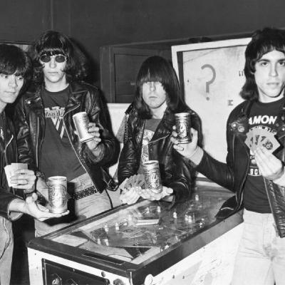 El cajón desastre Punk (II) - Tonight is the Blast, 45