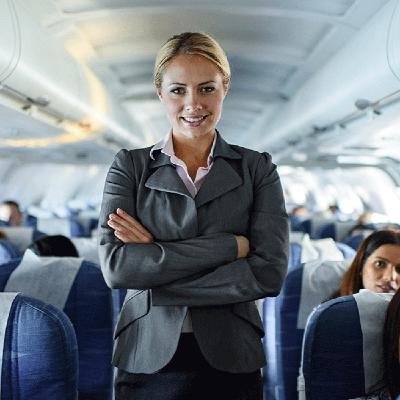 Niebla Abogados "sobrevuela" los Derechos del Pasajero Aéreo, con Josefina Escobar y Almécija, en DÍAS DE RADIO.