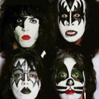 KISS KISS