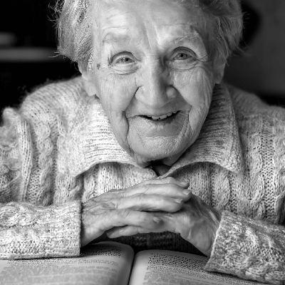 WM-522: Uncovering Smiles: The Change of Photographic Expressions | Photography Clips Podcast