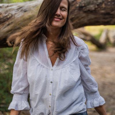 Compassievol bewegen (staande meditatie) Compassievol bewegen (staande meditatie)