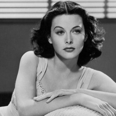 HEDY LAMARR: un ingegnere ad Hollywood. HEDY LAMARR: un ingegnere ad Hollywood.