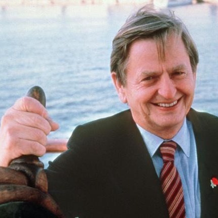 اولاف پالمه سیاست مدار صلح طلب و اخلاق مدار سوئدی که کشته شد!