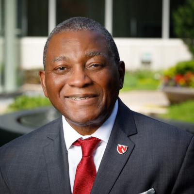 Dele Davies, MD: Leading Positive Change with Emotional Intelligence Dele Davies, MD: Leading Positive Change with Emotional Intelligence
