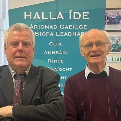 Rónán de Búrca agus Micheál Ó Siochrú Rónán de Búrca agus Micheál Ó Siochrú