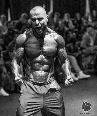 Ali Samet kämpar för Athletic Fitness