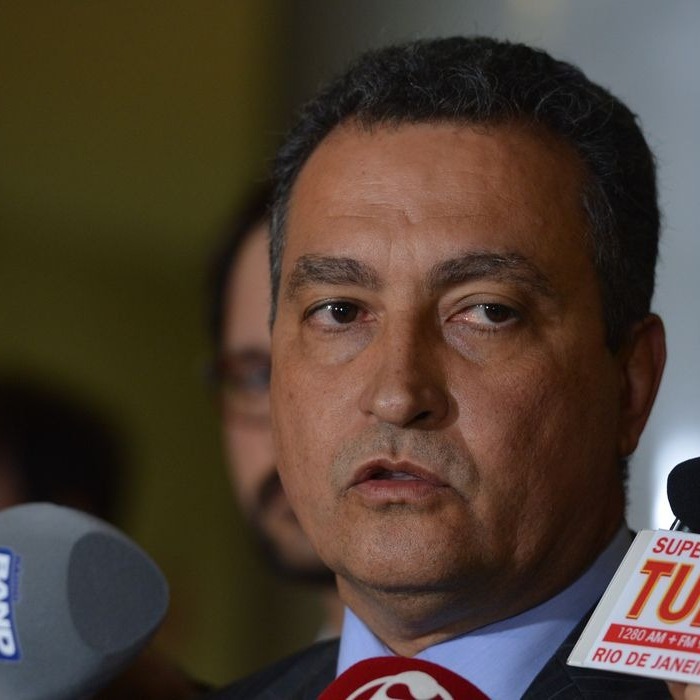 PROVOCANDO NAS ONDAS DO RÁDIO