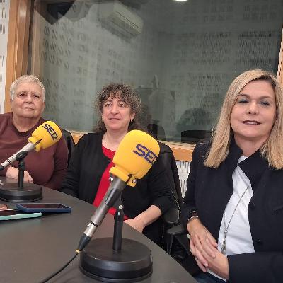 Entrevistamos a Ángela Hernández (CCOO), Feli Velázquez (PAH) y Tere Plaza (Asociación Exedra) Entrevistamos a Ángela Hernández (CCOO), Feli Velázquez (PAH) y Tere Plaza (Asociación Exedra)