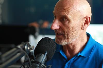 557 Dr. Werner Schwarz über die Bedeutung von Bewegung im Schulalltag 557 Dr. Werner Schwarz über die Bedeutung von Bewegung im Schulalltag