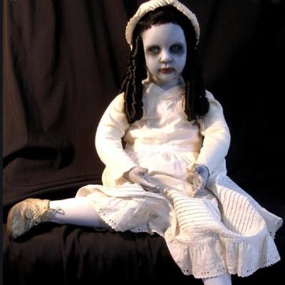 Episode 29 - Part 4 of the Gingerbread House - The Doll and More Ghostly Guest Experiences