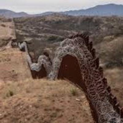 Illegal immigration and political situation at the US-Maxican border Illegal immigration and political situation at the US-Maxican border