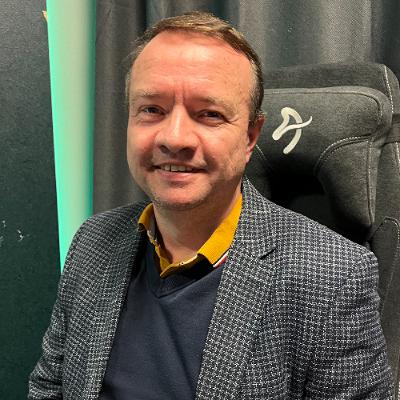 #132 – Alvarleg flugatvik geta verið undanfari slysa – rætt um flugslysarannsóknir og rýnt í alvarlegt atvik yfir Íslandi sem draga má mikinn lærdóm af - Ragnar Guðmundsson #132 – Alvarleg flugatvik geta verið undanfari slysa – rætt um flugslysarannsóknir og rýnt í alvarlegt atvik yfir Íslandi sem draga má mikinn lærdóm af - Ragnar Guðmundsson