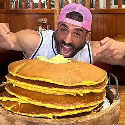 Episode 34 - James 'Webby' Web Sure Can Eat!