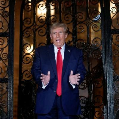 Дональд Трамп запустил бренд кроссовок Trump Sneakers