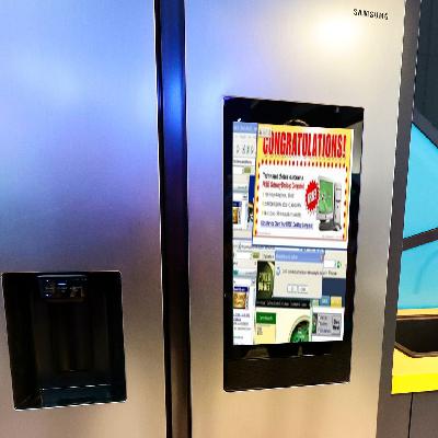 Kühlschrank mit Werbung