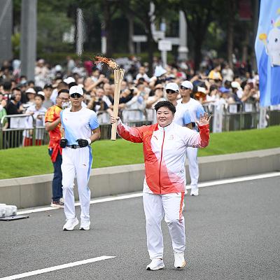 Torch relay for China's 15th National Games lights up Greater Bay Area
