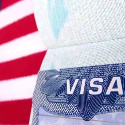 EUA aprovam taxa extra para visto americano; entenda as mudanças!