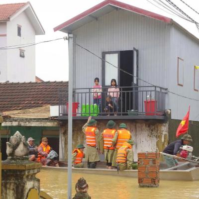Tiêu điểm - Quảng Trị: Đảm bảo lương thực cho người dân vùng bị cô lập do mưa lũ dài ngày