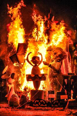 Capítulo 111 - Las Fallas de Gandía (Valencia)
