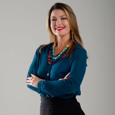 Advogada na área empresarial, Escritora e Consultora Dra. Daniela Mello no Programa Felicidade.