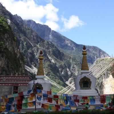 Rocket to China 2x08 - Yunnan: Shangrila, garganta del salto del tigre, Lijiang, Shaxi