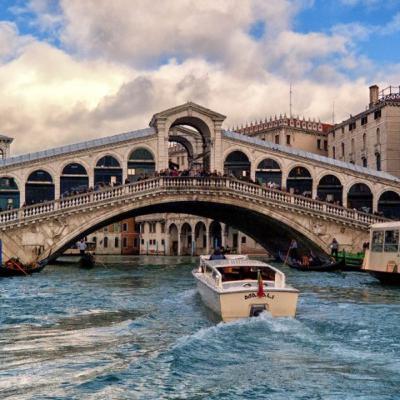 The legend of the Rialto Bridge