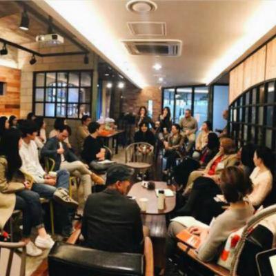 The Glass Zoo: Women In South Korean, US Journalism The Glass Zoo: Women In South Korean, US Journalism