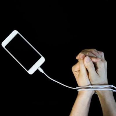 Mobile Addiction Among Teenagers Mobile Addiction Among Teenagers