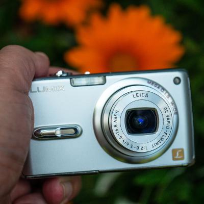 Panasonic LUMIX DMC-FX07 - Pocket digicam, Photo Thinking Panasonic LUMIX DMC-FX07 - Pocket digicam, Photo Thinking