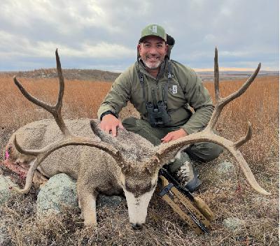 Layering systems, mule deer hunting Graylight Hunter