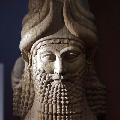 Nabucodonosor II (≈634 a.C.) — El rey de los jardines colgantes Nabucodonosor II (≈634 a.C.) — El rey de los jardines colgantes