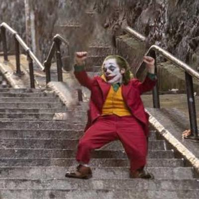 Joker dengan kearifan lokal.