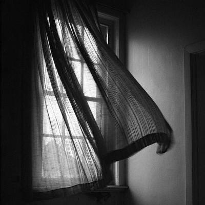 Meniadakan dengan Senyuman