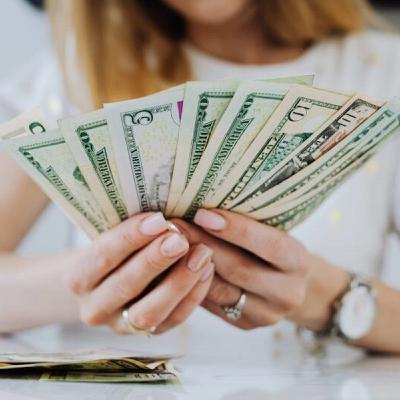 Bí quyết làm giàu bền vững từ tuổi 20