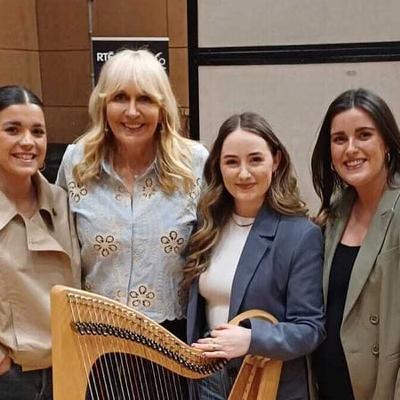An Chéad Ghlúin Eile An Chéad Ghlúin Eile