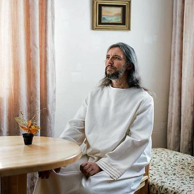 Buscando mesias en las posmodernidad - Esq Nat