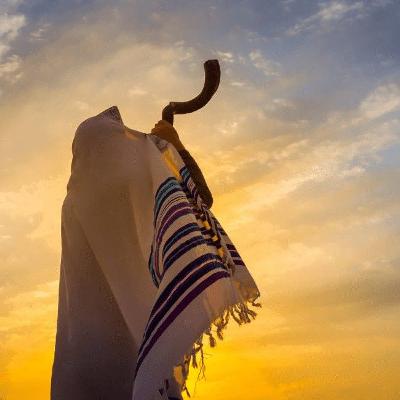 Rosh HaShanah: Raising Others to Raise Yourself