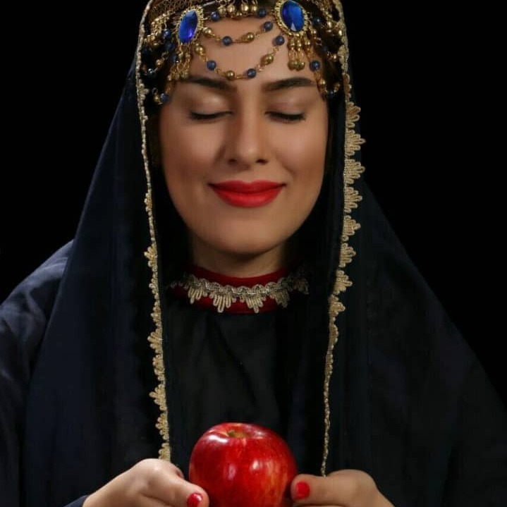 آواهای کم‌شنیده از دیروز تا امروز • نازلی سلطان‌زاده