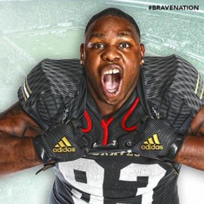 Special guest Domenique Davis of the NY Jets stops by✈️🏈