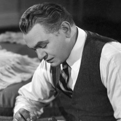 Season 4 Episode 14: Scarlet Street