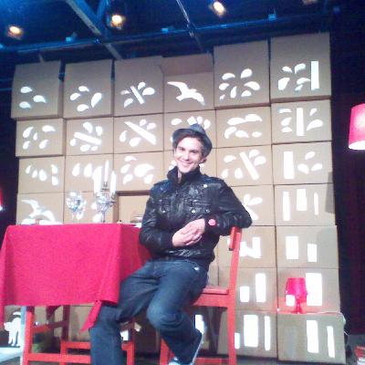 A porta fechou-se e a casa era pequena - conversa com Ricardo Neves-Neves