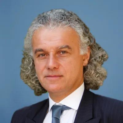 Christopher Wood: How Can Investors Assess Global Risks?